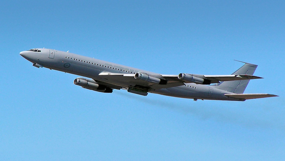 33 Squadron Boeing 707