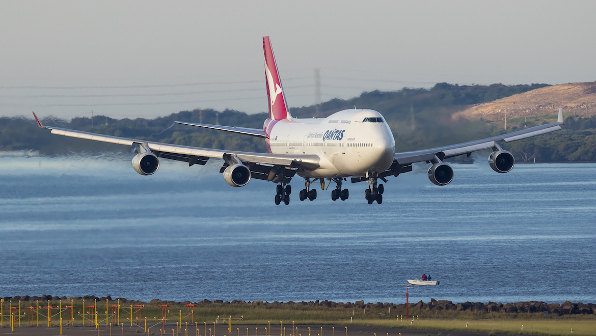 Qantas Boeing 747-400 VH-OJS landing at Sydney Airport. (Seth Jaworski)